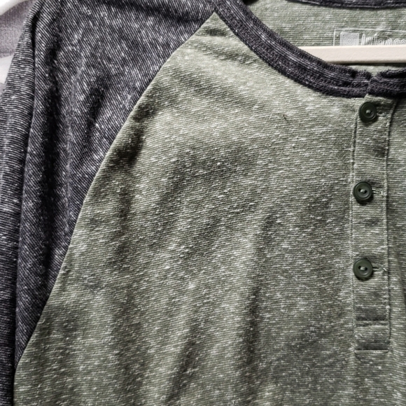 NWT Lularoe Mark Tee - Picture 2 of 3